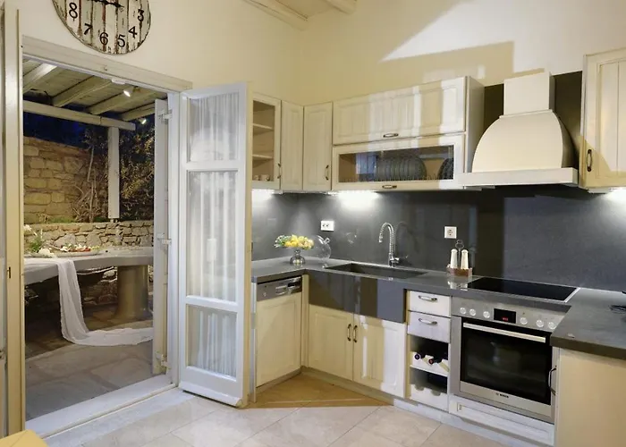 Вилла Mon Reve With Private Jacuzzi 